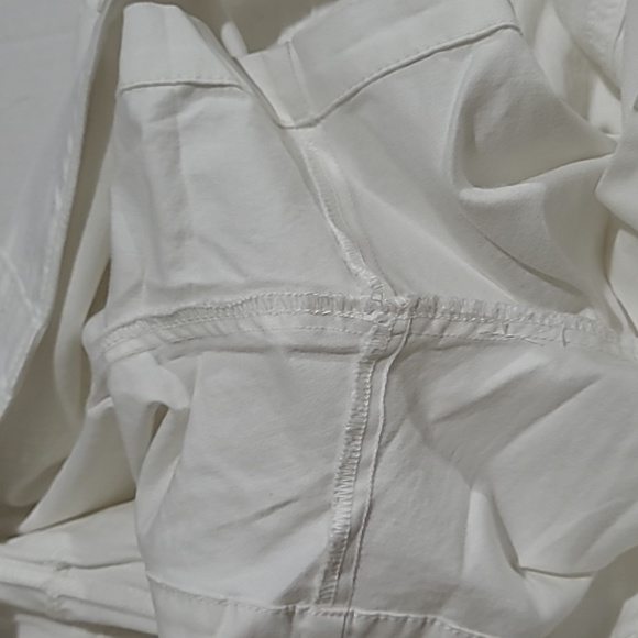 Old Navy low rise shorts - Picture 11 of 11